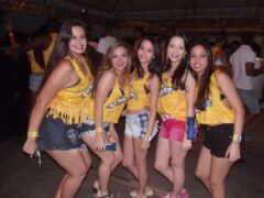 Oktober 10 Anos